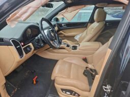 
										2019 Porsche Cayenne full									