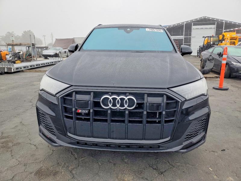 2020 Audi Sq7