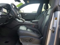 
										2021 Audi Q8 full									
