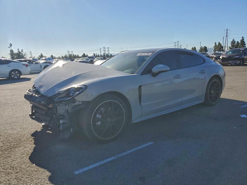 2018 Porsche Panamera