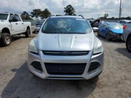 
										2013 Ford Escape se full									