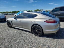
										2011 Porsche Panamera full									