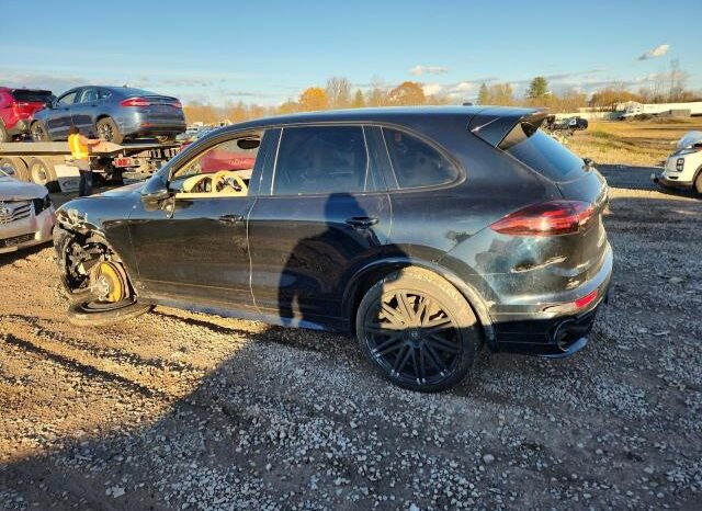 
								2016 Porsche Cayenne full									