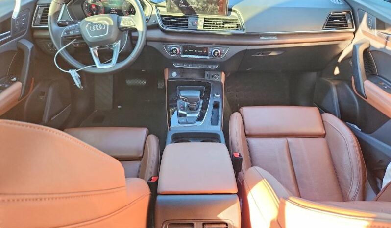 
								2023 Audi Q5 full									