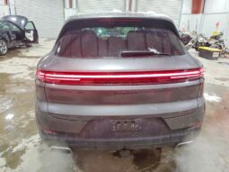 
										2025 Porsche Cayenne full									
