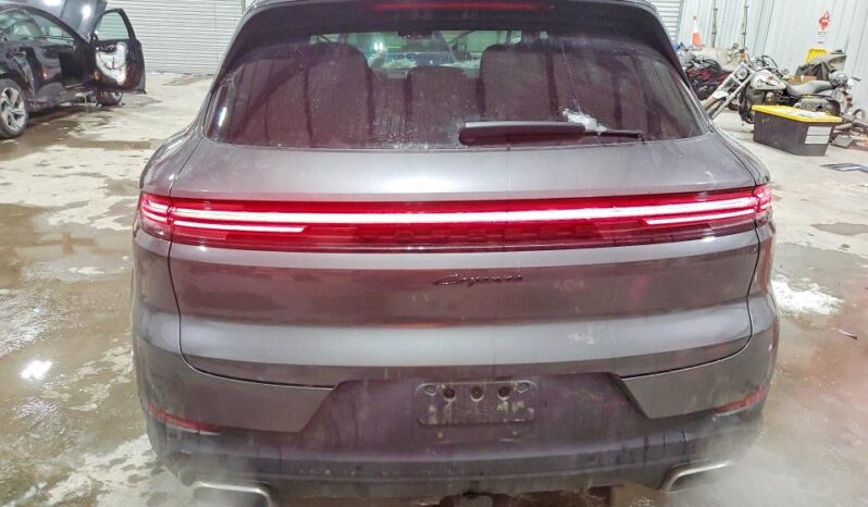 
								2025 Porsche Cayenne full									