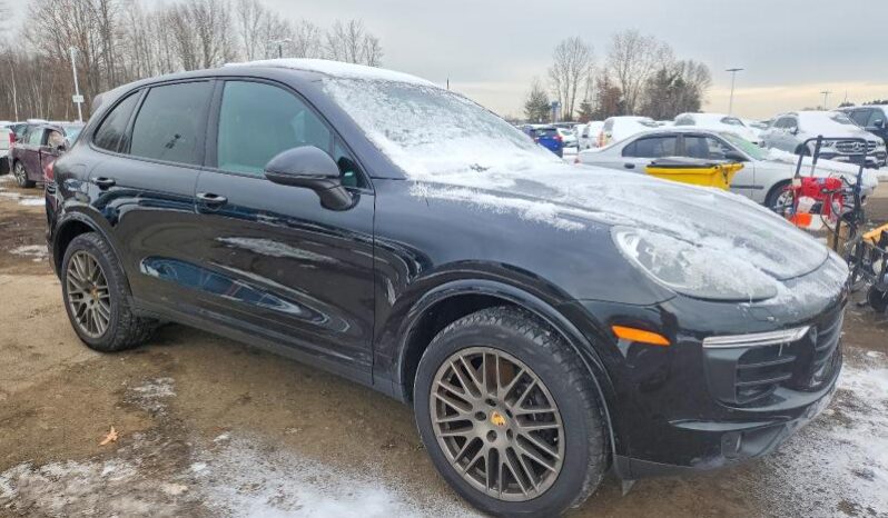 
								2018 Porsche Cayenne full									