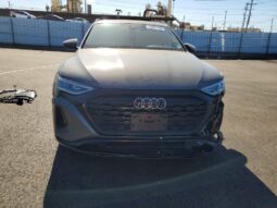 
										2024 Audi Q8 full									