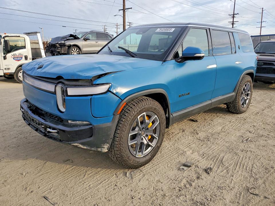 2023 Rivian R1s