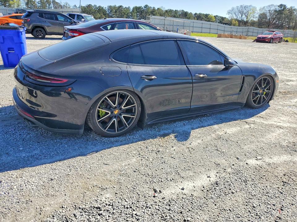 2018 Porsche Panamera