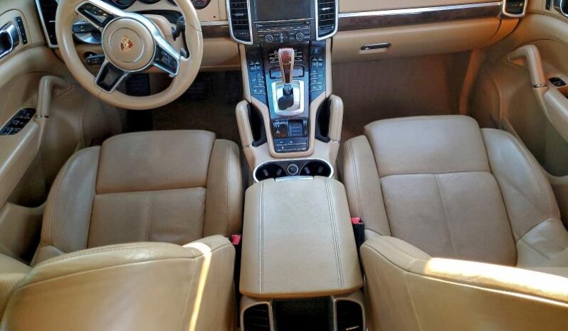 
								2016 Porsche Cayenne full									