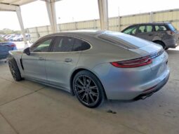 
										2018 Porsche Panamera full									