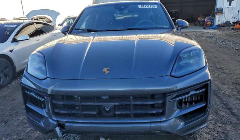 
								2024 Porsche Cayenne full									