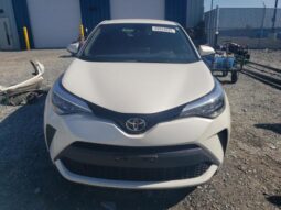 
										2020 Toyota C-hr xle full									