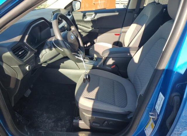 
								2020 Ford Escape se full									