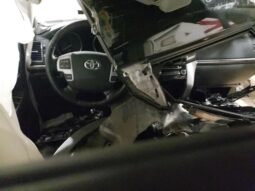
										2013 Toyota Land cruis full									