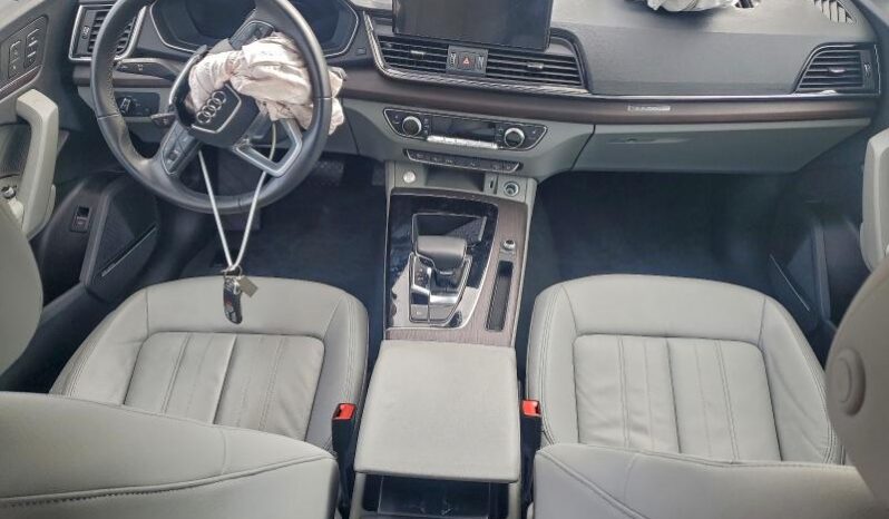 
								2022 Audi Q5 full									