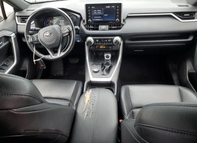 
								2020 Toyota Rav4 full									
