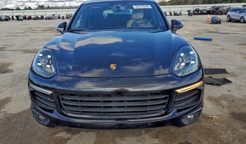 
								2017 Porsche Cayenne full									