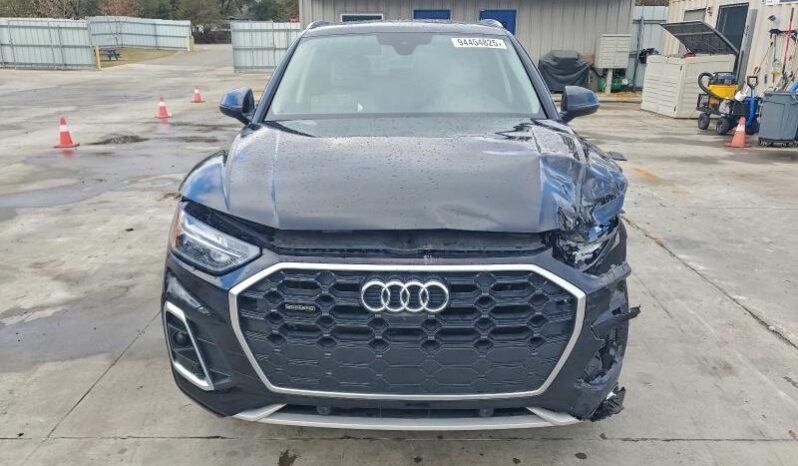 
								2022 Audi Q5 full									