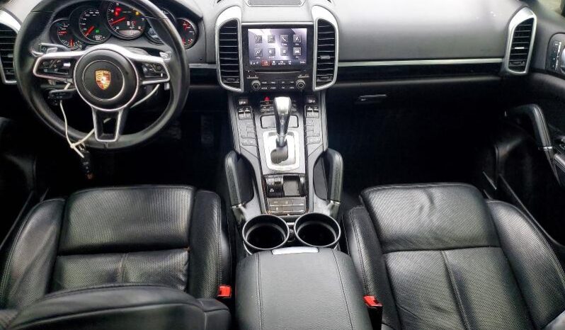 
								2017 Porsche Cayenne full									