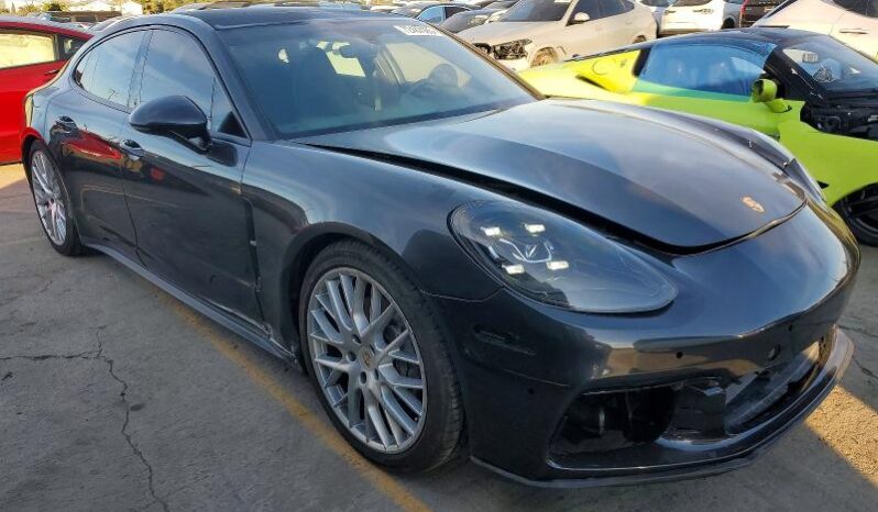 
								2017 Porsche Panamera full									