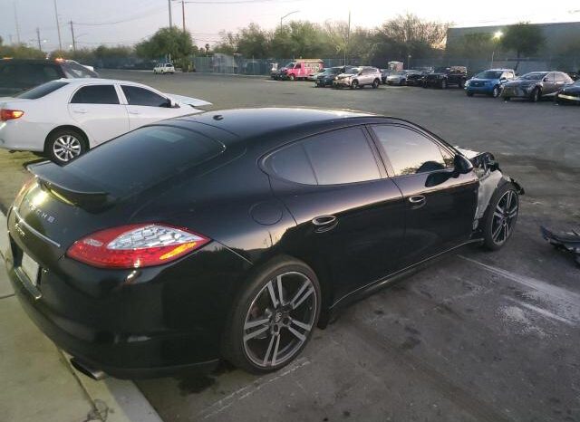 
								2012 Porsche Panamera full									