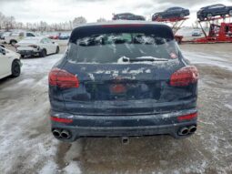 
										2018 Porsche Cayenne full									