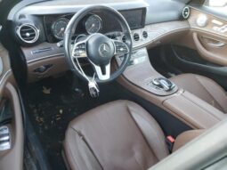 
										2019 Mercedes-benz E 300 4mat full									