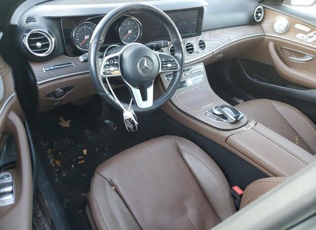 
								2019 Mercedes-benz E 300 4mat full									