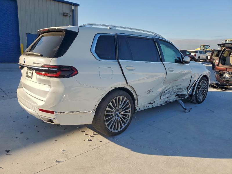 2026 BMW X7