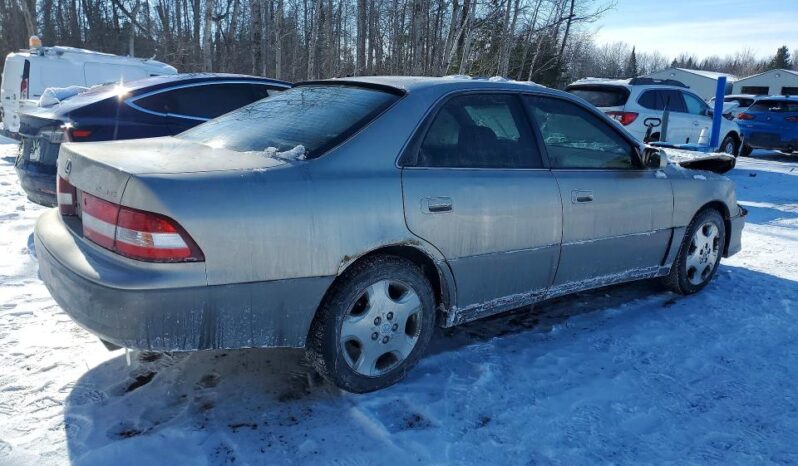 
								2000 Lexus Es 300 full									