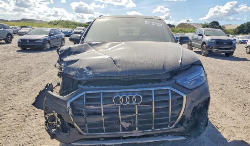 
								2023 Audi Q5 full									