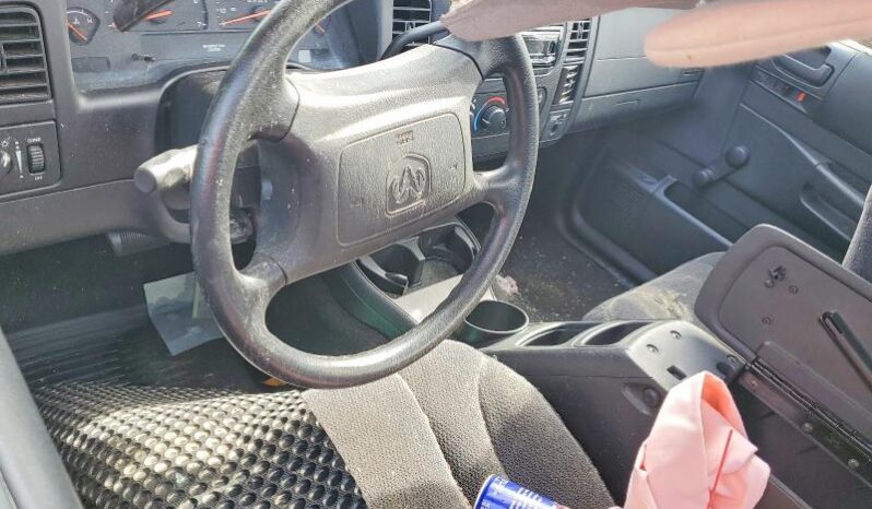 
								2004 Dodge Dakota full									