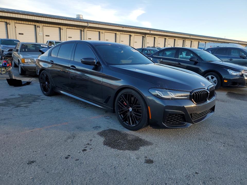 2023 BMW M5