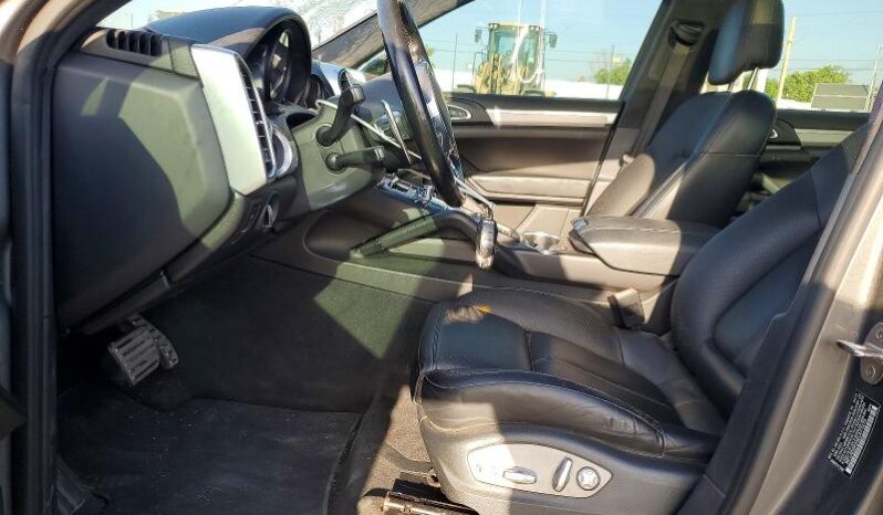 
								2014 Porsche Cayenne full									