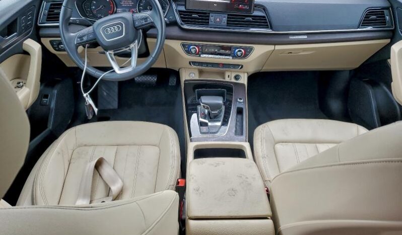 
								2022 Audi Q5 full									