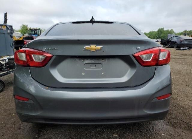 
								2018 Chevrolet Cruze full									