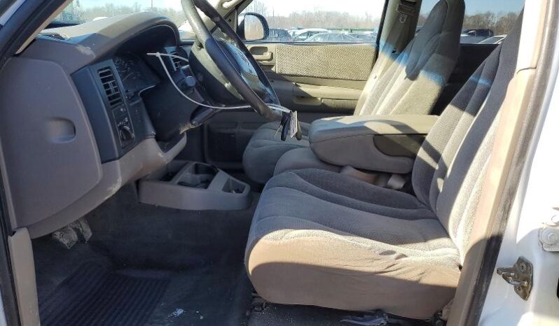 
								2004 Dodge Dakota full									