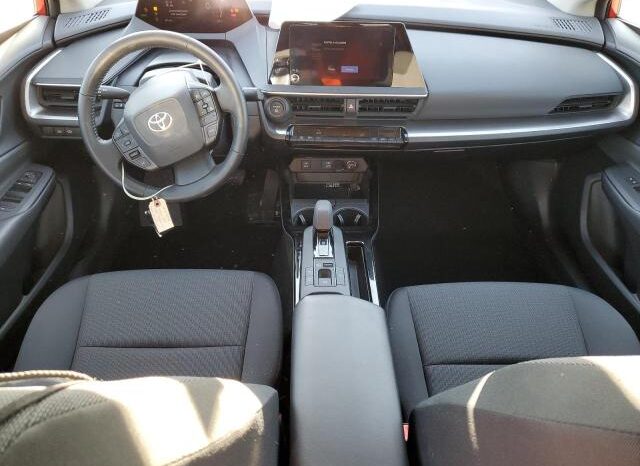 
								2023 Toyota Prius full									