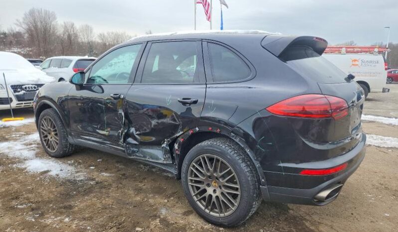 
								2018 Porsche Cayenne full									