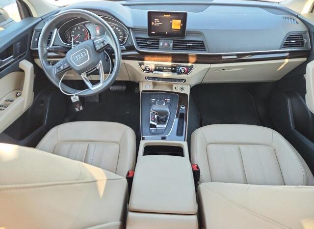 
								2020 Audi Q5 full									