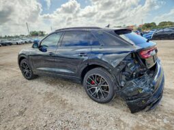 
										2023 Audi Q8 full									