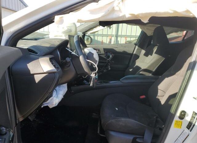 
								2019 Toyota C-hr full									