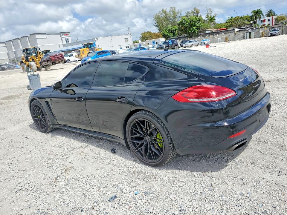 2016 Porsche Panamera