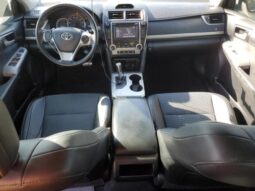 
										2014 Toyota Camry l full									