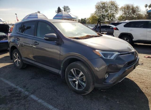 
								2017 Toyota Rav4 full									