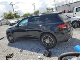 
										2022 Mercedes-benz Glc 300 full									