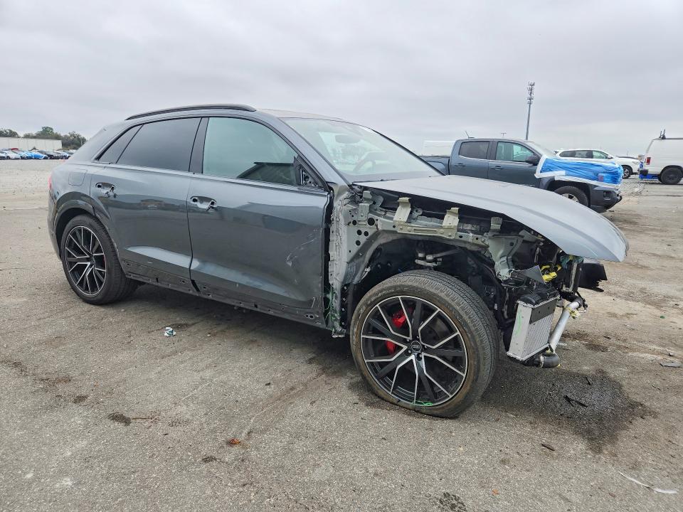2021 Audi Q8
