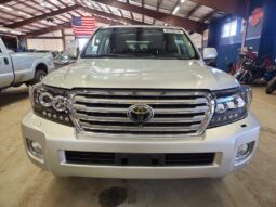 
										2013 Toyota Land cruiser full									